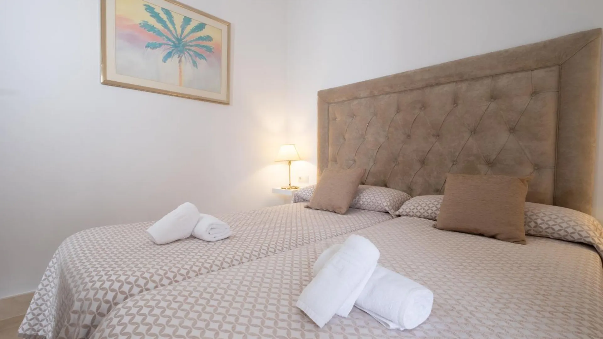 Apartment Apartamentos Casa-Palacio Santa Pola Ronda Spain
